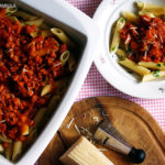 Receita de Penne ao Molho de Tomates e Linguiça Frescal