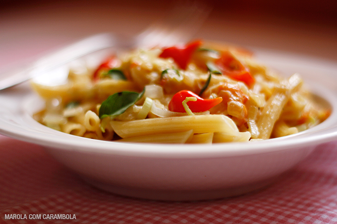 Receita de Penne ao creme com manteiga de garrafa