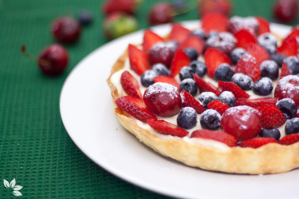 Torta de frutas vermelhas com cardamomo