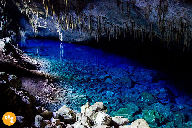 Gruta do Lago Azul