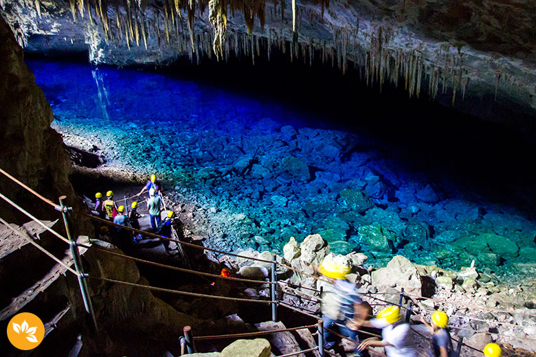 Gruta do Lago Azul em Bonito