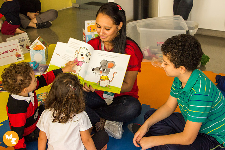 Antonio na Biblioteca Parque Villa-Lobos em São Paulo