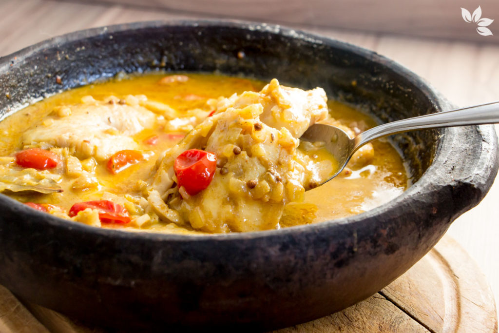 Filé de Peixe ao Leite de Coco e Curry