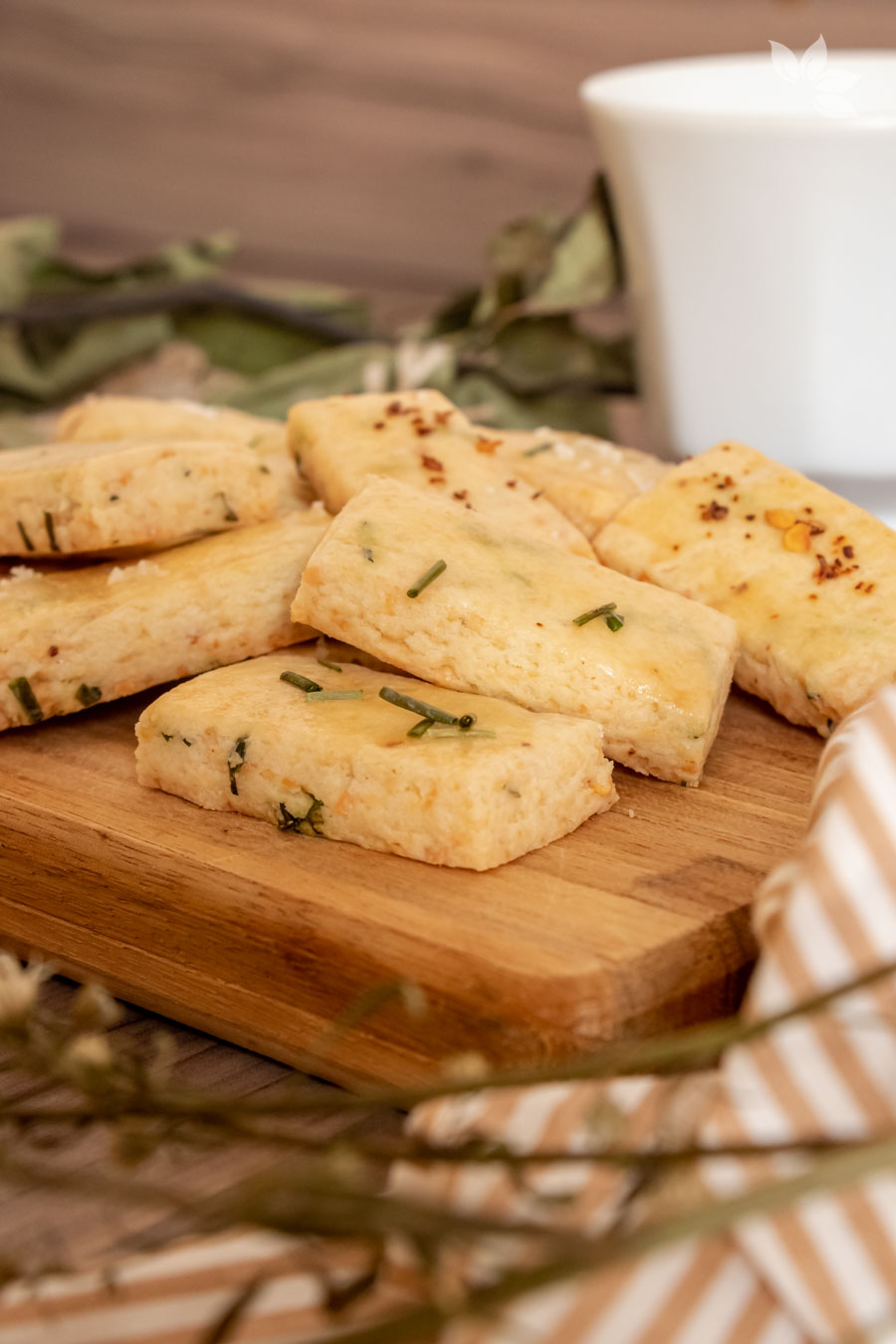 Receita de Biscoito de Parmesão com Cebolinha - Shortbread de parmesão com cebolinha